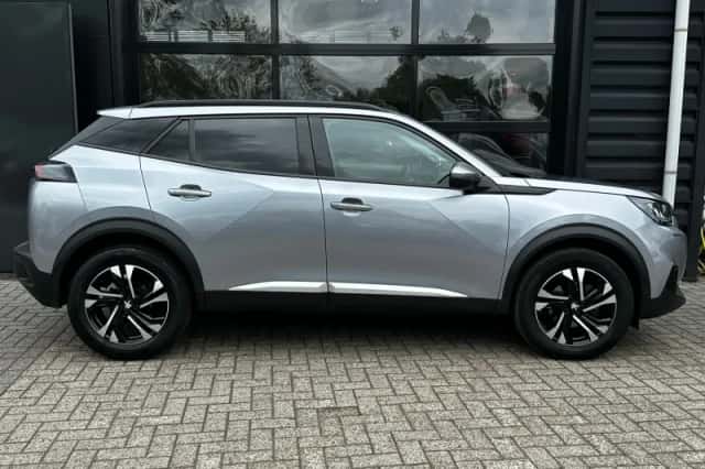 Peugeot 2008 (2022) thumbnail 7
