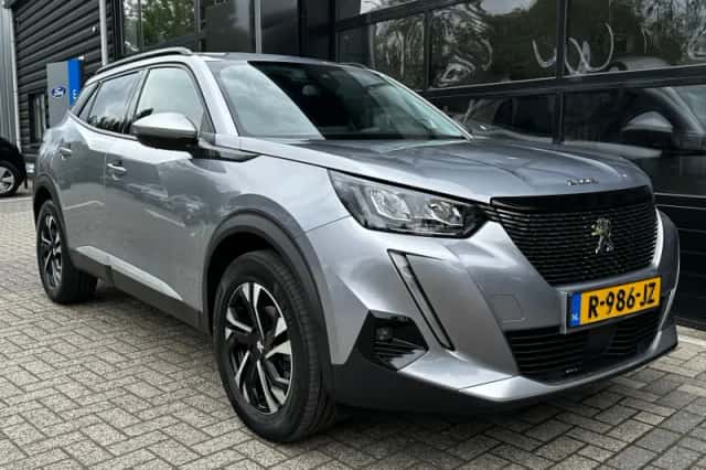 Peugeot 2008 (2022) thumbnail 8