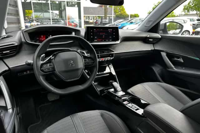 Peugeot 2008 (2022) thumbnail 10
