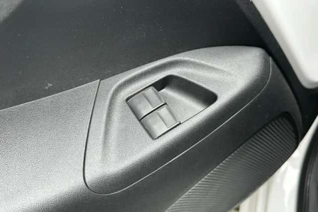 Peugeot 108 (2020) thumbnail 12
