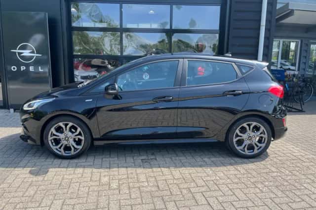 Ford Fiesta (2021) thumbnail 2