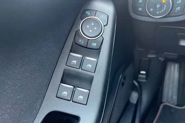 Ford Fiesta (2021) thumbnail 12