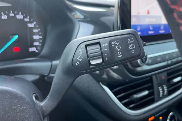 Ford Fiesta (2021) thumbnail 18