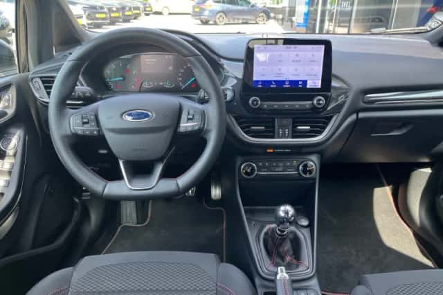 Ford Fiesta (2021) thumbnail 4