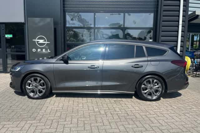 Ford Focus (2024) thumbnail 2