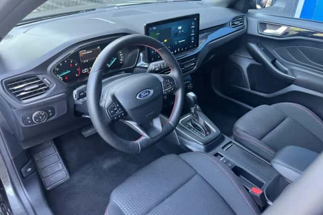 Ford Focus (2024) thumbnail 4