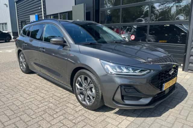 Ford Focus (2024) thumbnail 5