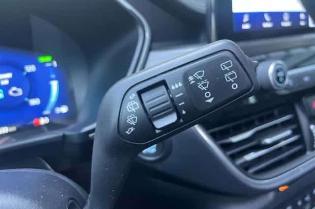 Ford Kuga (2023) thumbnail 19