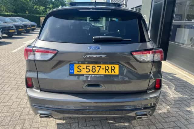 Ford Kuga (2023) thumbnail 9