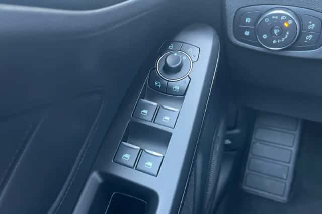Ford Focus (2024) thumbnail 12