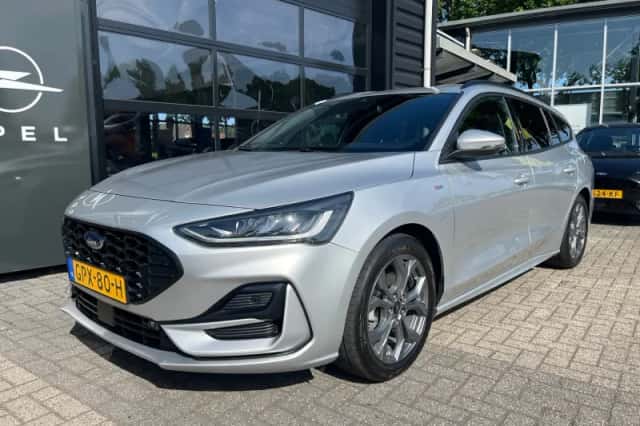 Ford Focus (2024) thumbnail 5