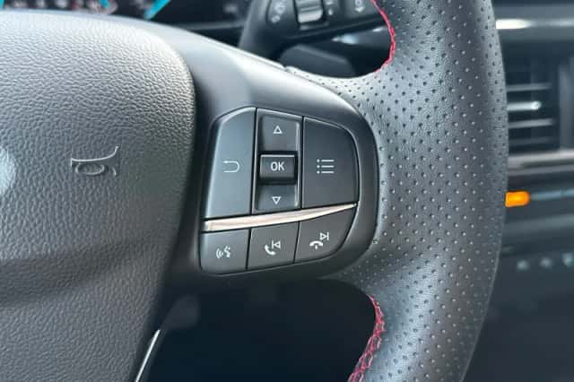 Ford Focus (2025) thumbnail 15