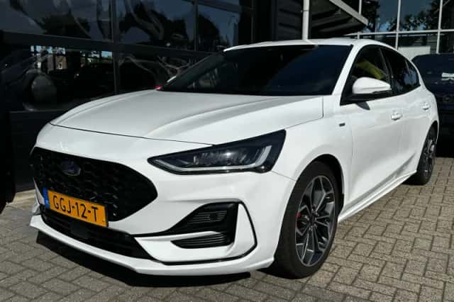 Ford Focus (2024) thumbnail 2