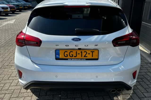 Ford Focus (2024) thumbnail 5