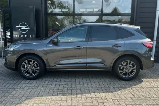 Ford Kuga (2022) thumbnail 3