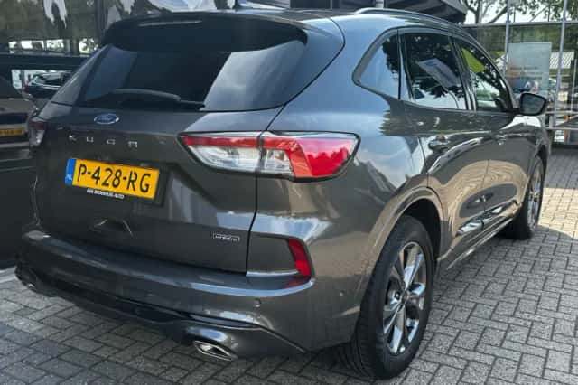 Ford Kuga (2022) thumbnail 6