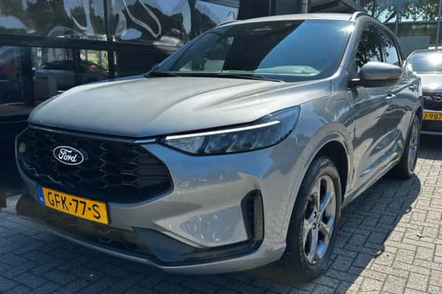 Ford Kuga (2024) thumbnail 2