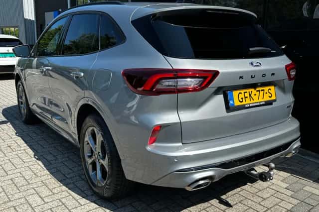 Ford Kuga (2024) thumbnail 4