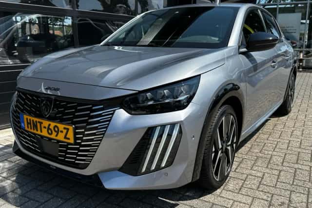 Peugeot 208 (2024) thumbnail 2