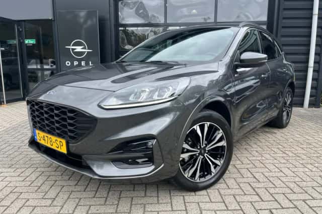 Ford Kuga (2023) thumbnail 1