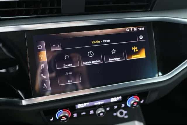 Audi Q3 (2020) thumbnail 11