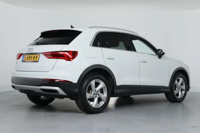 Audi Q3 (2020) thumbnail 3