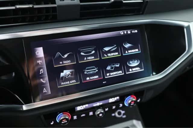 Audi Q3 (2020) thumbnail 9