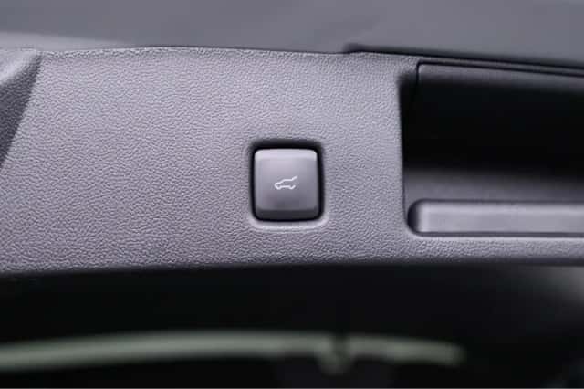 Ford Kuga (2025) thumbnail 25