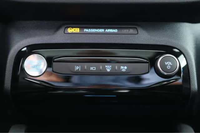 Ford Kuga (2025) thumbnail 32