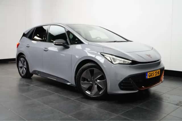 CUPRA Born (2023) thumbnail 3