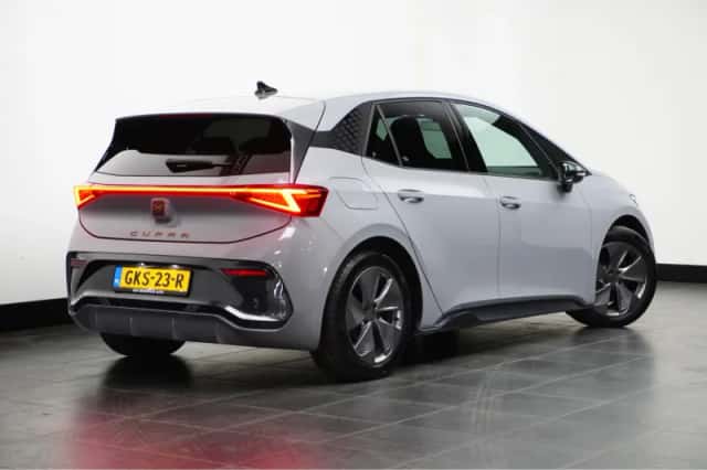 CUPRA Born (2023) thumbnail 4