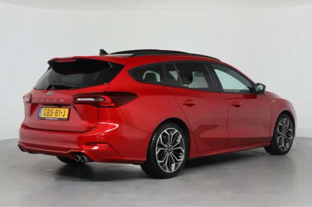 Ford Focus (2024) thumbnail 2