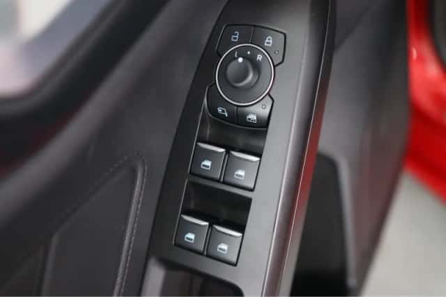Ford Focus (2024) thumbnail 24