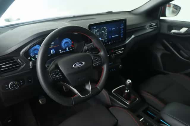Ford Focus (2024) thumbnail 8