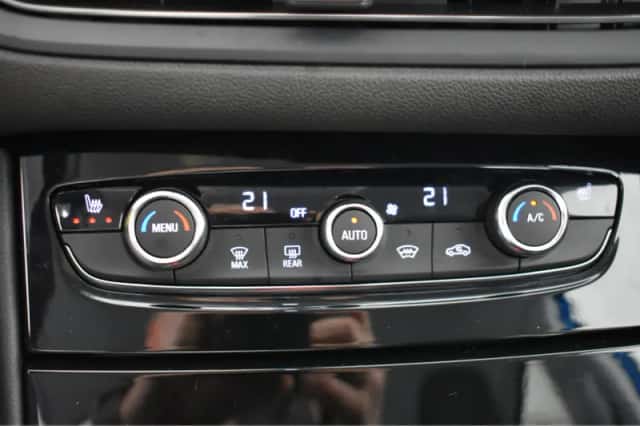 Opel Grandland (2024) thumbnail 12