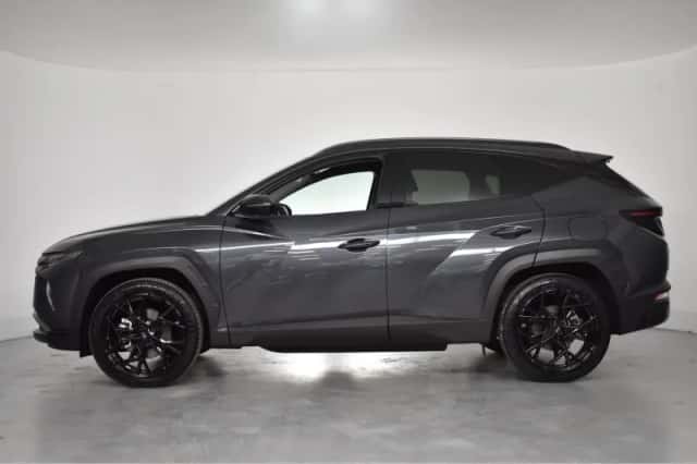 Hyundai Tucson (2023) thumbnail 2
