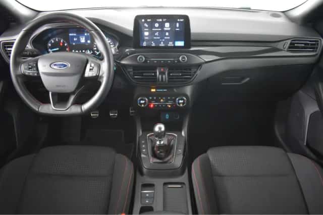Ford Focus (2019) thumbnail 4