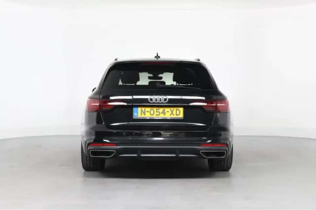 Audi A4 (2022) thumbnail 12