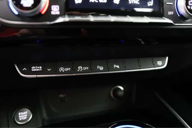 Audi A4 (2022) thumbnail 44