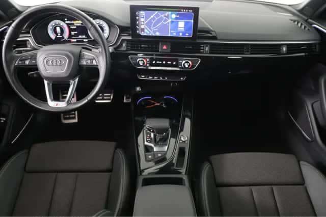 Audi A4 (2022) thumbnail 4