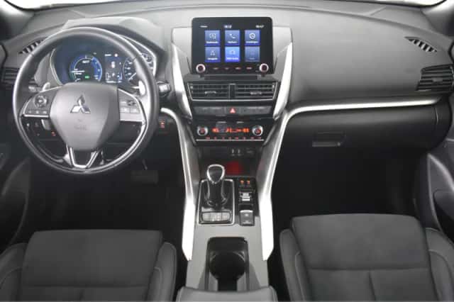 Mitsubishi Eclipse Cross (2022) thumbnail 4
