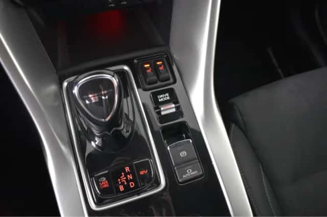 Mitsubishi Eclipse Cross (2022) thumbnail 36