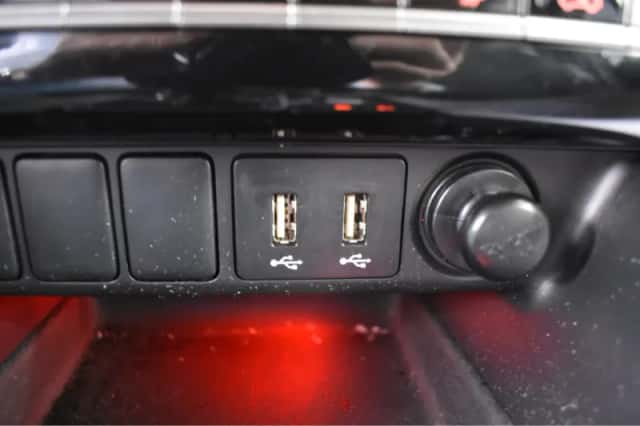 Mitsubishi Eclipse Cross (2022) thumbnail 39