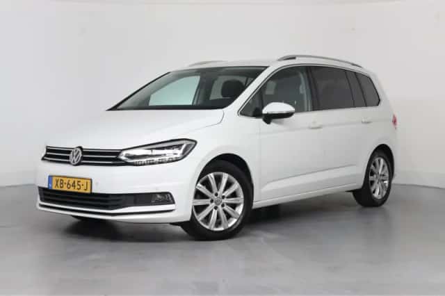 Volkswagen Touran (2018) thumbnail 1