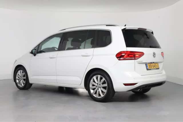 Volkswagen Touran (2018) thumbnail 3