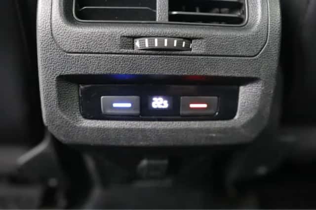 Volkswagen Touran (2018) thumbnail 28