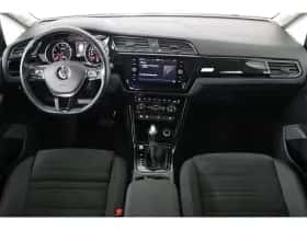 Volkswagen Touran (2018) thumbnail 4