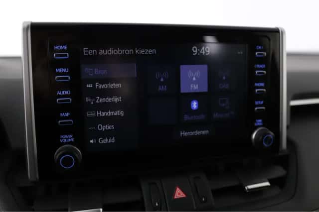 Toyota RAV4 (2023) thumbnail 15