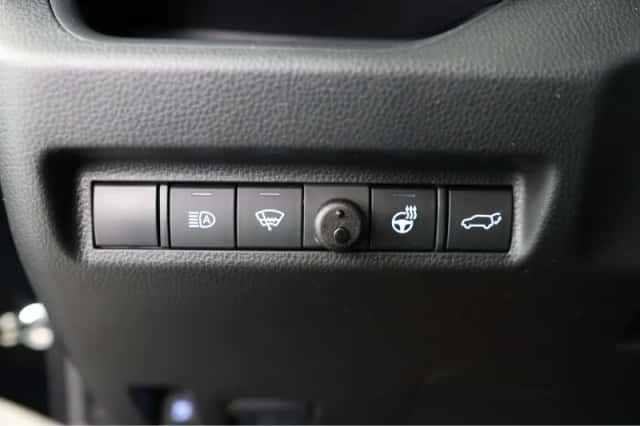 Toyota RAV4 (2023) thumbnail 33