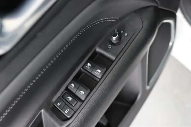 Jeep Compass (2022) thumbnail 22